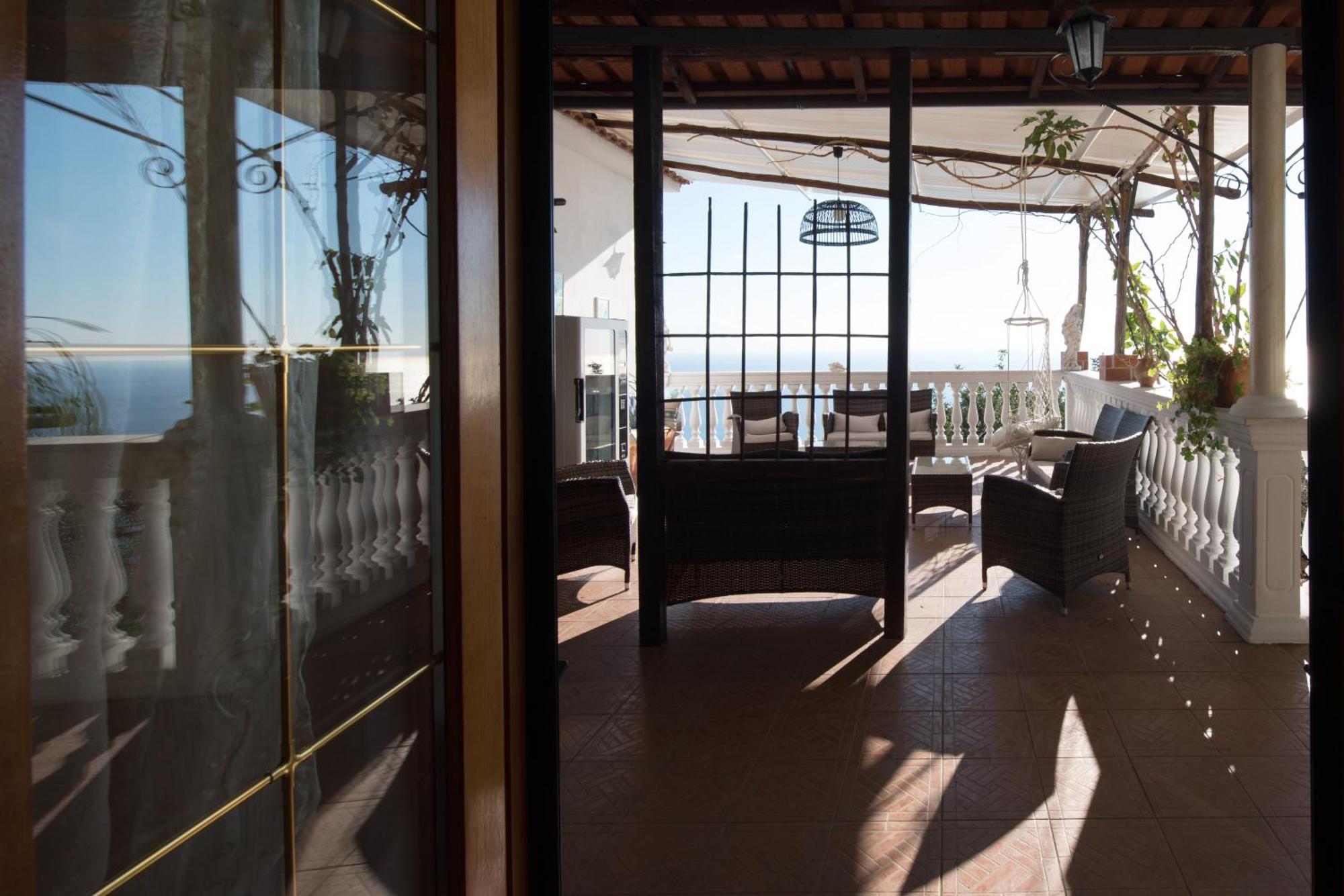 Bed & Breakfast H.h.le Palme 2*